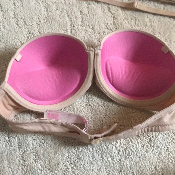 VS Pink Multi-Way push up bra w/ removable straps - Picture 2 of 4